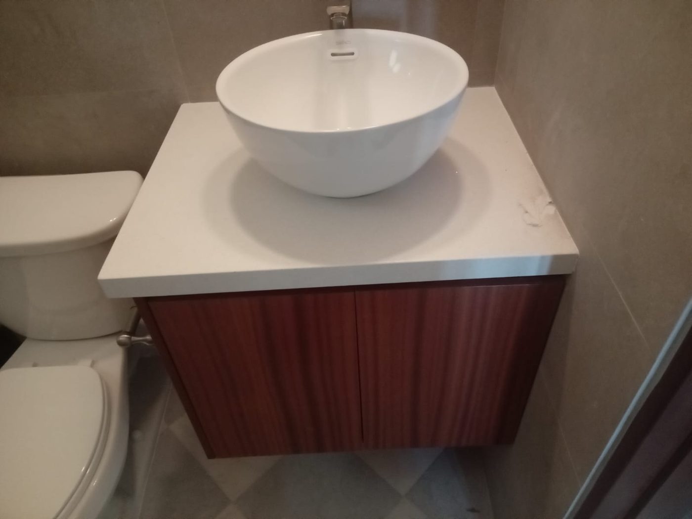 Gabinete de baño flotante